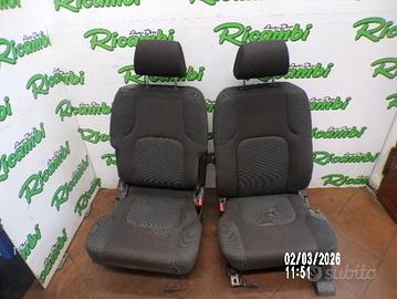 SEDILI ANTERIORI PER NAVARA D40 ANNO 2007