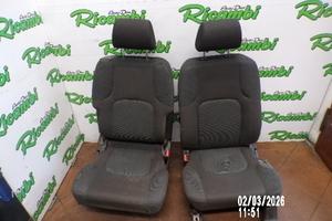 SEDILI ANTERIORI PER NAVARA D40 ANNO 2007