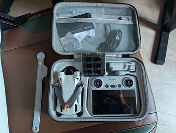 DJI Mini 3 Pro con Radiocomando DJI RC