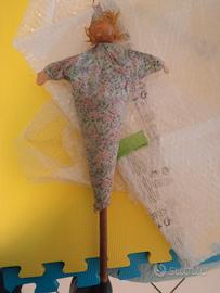 bambola di legno e stoffa anni 60 