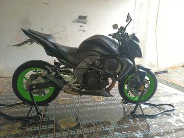 Kawasaki Z750 2011