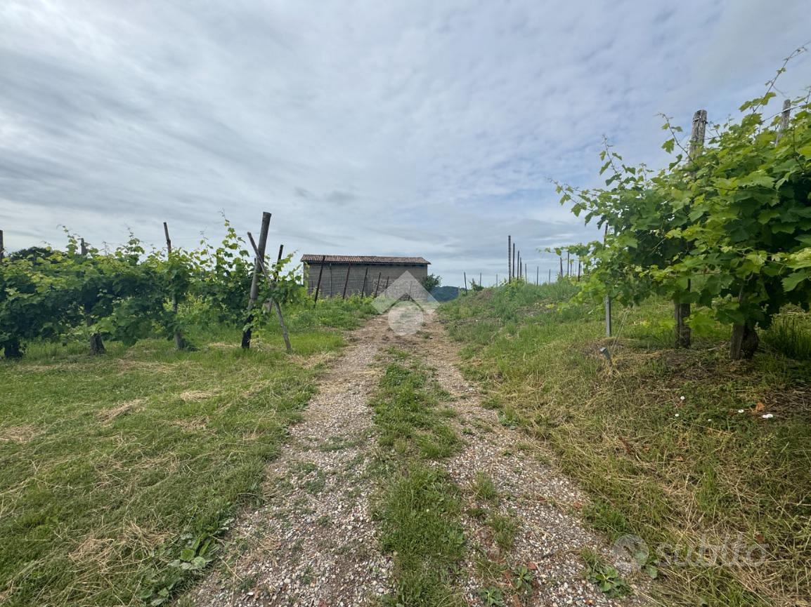 TERRENO A VALDOBBIADENE - Vista 2
