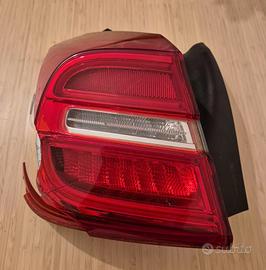 fanale led sinistro Mercedes GLA
