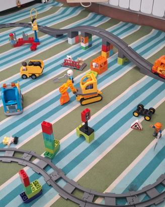 Lotto LEGO DUPLO (2-5anni) – valore piu di 200 €
