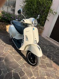 Vespa GTS 300 super