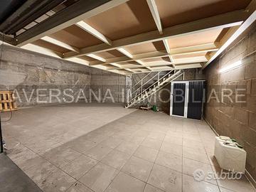 Box auto 66 mq con soppalco