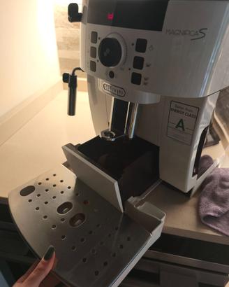 Magnifica S delonghi