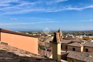 CASA DI CORTE A SANTARCANGELO DI ROMAGNA