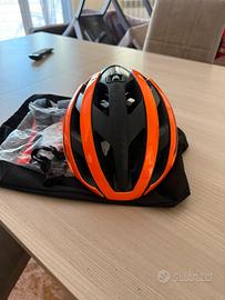 Casco lazer genesis mips