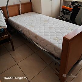 Letto a doghe con rotelle