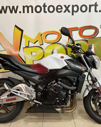 Suzuki GSR 600