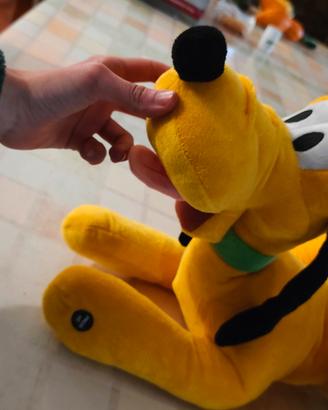 Pluto peluche elettronico, abbaia e fa rumori 