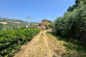 SOLUZIONE INDIPENDENTE IN CONTRATA MONTERENZO, 14