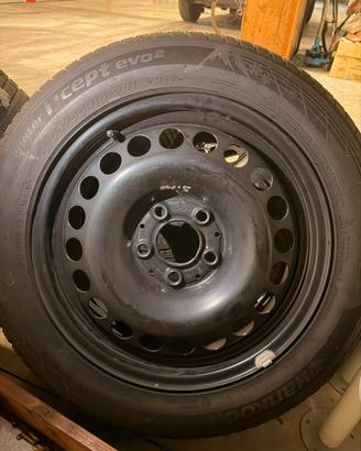Cerchi in ferro gommati 205/55 r16