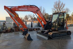 Escavatore Hitachi tipo ZX85ub5, anno 2018