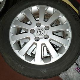 Pneumatici 4 stagioni