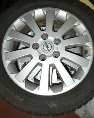 Pneumatici 4 stagioni per opel