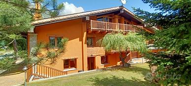 La Thuile 2 chalet albergo e abitazione