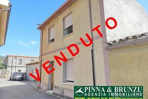 Bauladu - Casa Indipendente tipica del posto