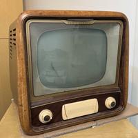 TV d'epoca Radiomarelli RV54 con tubo buono