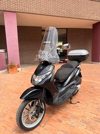 Piaggio Beverly 250
