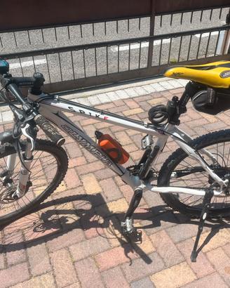 Mountain bike Olympia carbonio