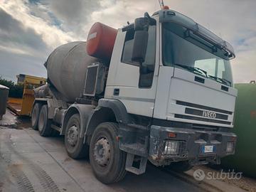 Betoniera Iveco 410.37 con motore ausiliario