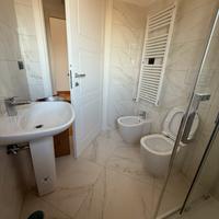 Lavabo con colonna Villeroy & Boch