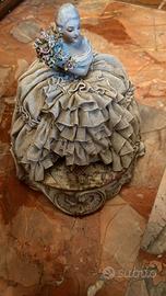 Dama di porcellana Capodimonte NO SPEDIZIONE