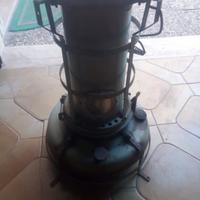 Riscaldamento a petrolio vintage 