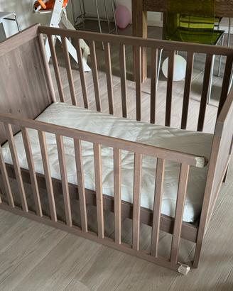 Lettino per bambino con materasso e paracolpi