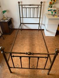 Struttura letto singolo in ottone