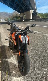 Ktm duke 790 anno 2021