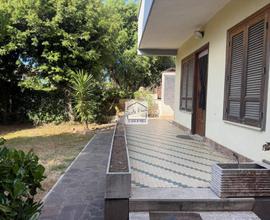 Villa a Anzio, via delle Allodole, 4 locali