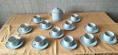 Prezioso servizio da the con theiera e 12 tazzine