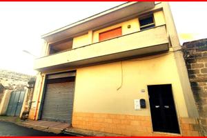 Abitazione con garage