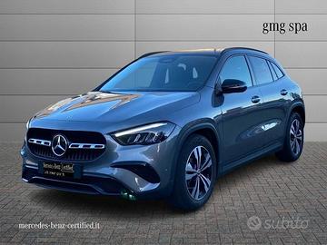 Mercedes-Benz GLA 200 d Progressive Advanced ...