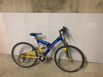 Mountain Bike doppi ammortizzatori