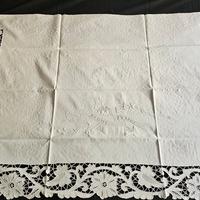 Lenzuolo antico ricamato a mano intaglio,mai usato