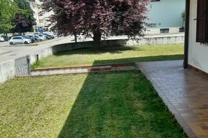 Bifamiliare con giardino