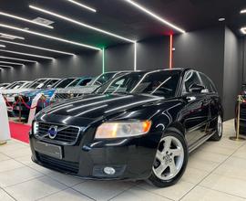 Volvo V50 D2 R-design OK NEOPATENTATI