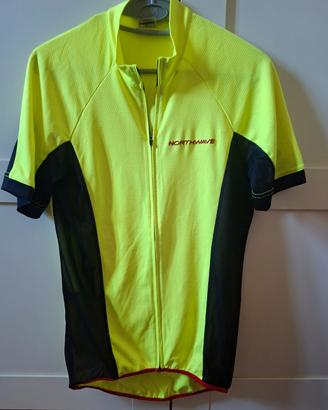 Abbigliamento sportivo da ciclismo. 