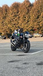 Suzuki gsr 600