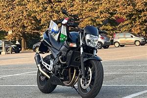 Suzuki gsr 600