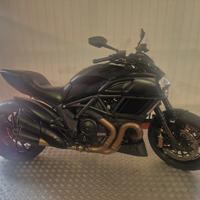 DUCATI Diavel DUCATI DIAVEL 1200 DARK