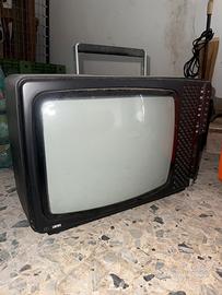 Televisore CRT Loewe portatile anni '80