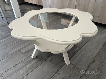 Tavolino da caffe in legno a forma di fiore