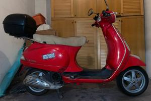 Vespa Piaggio 125 lx