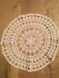 Centro all'uncinetto