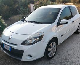 RENAULT Clio 3ª serie - 2010